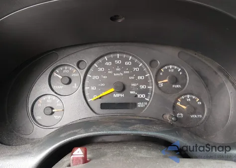 2000 Chevrolet S-10 Ls z USA, uszkodzony, nr VIN 1GCCS1440YK114574